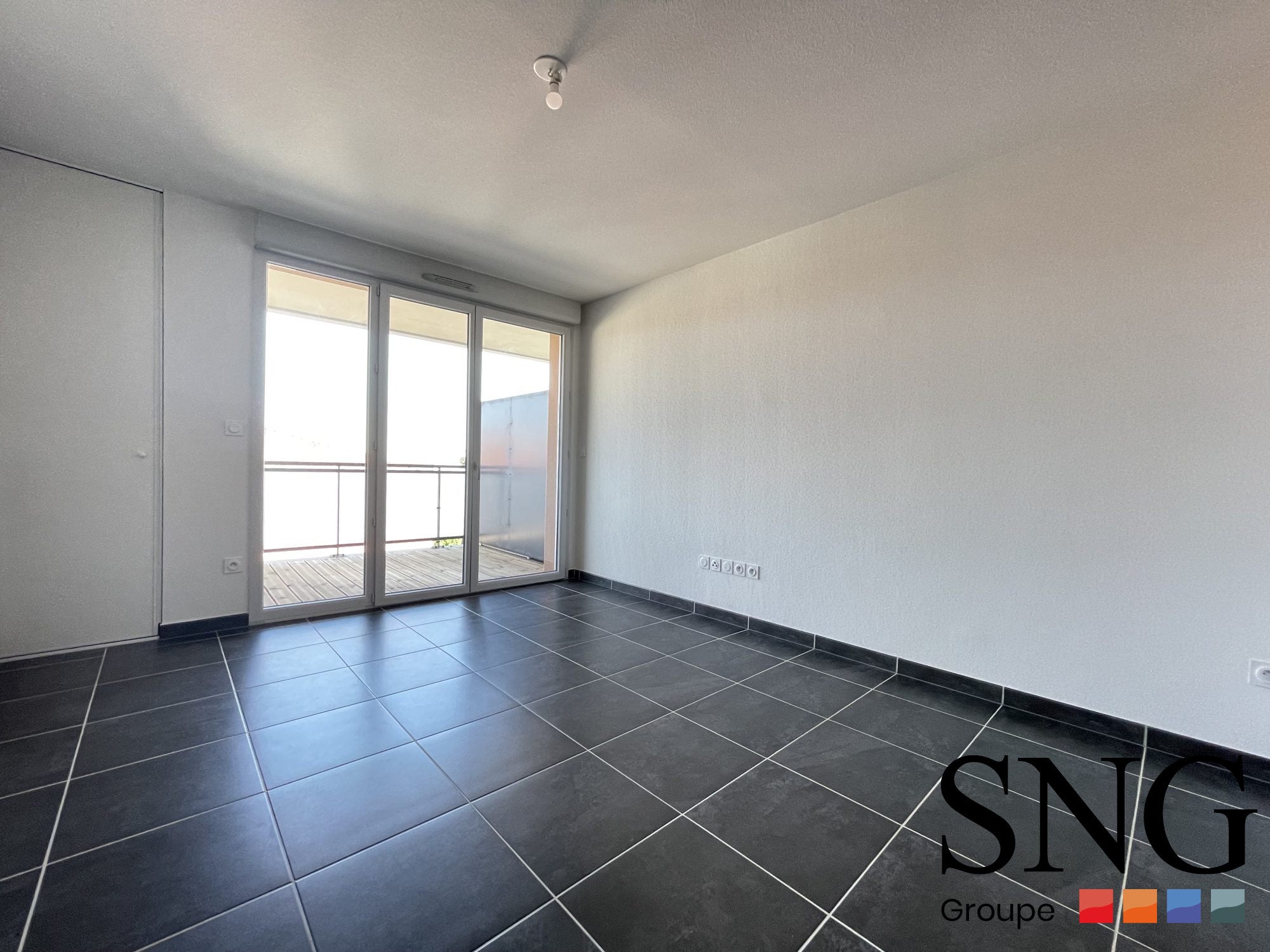 Flat Route de Narbonne in Auzeville-Tolosane