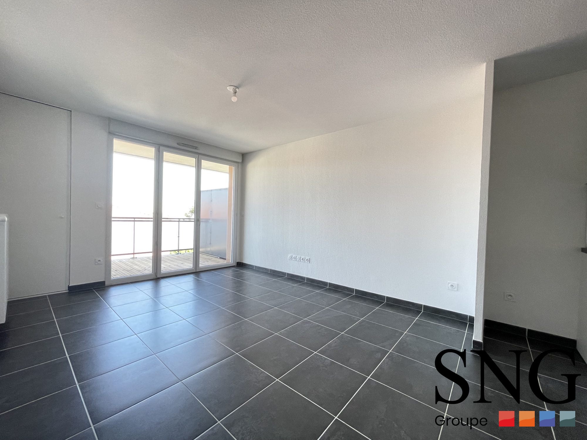 Flat Route de Narbonne in Auzeville-Tolosane