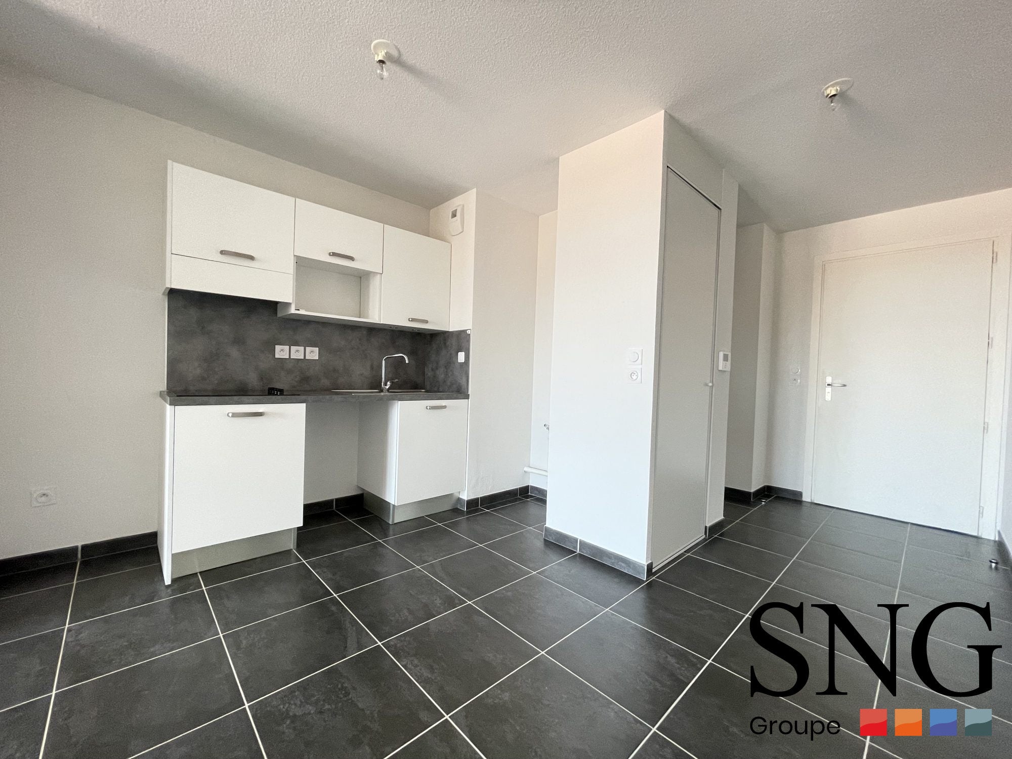 Flat Route de Narbonne in Auzeville-Tolosane