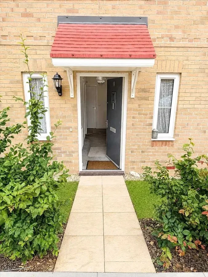 Flat Hectare Lane in Gravesham