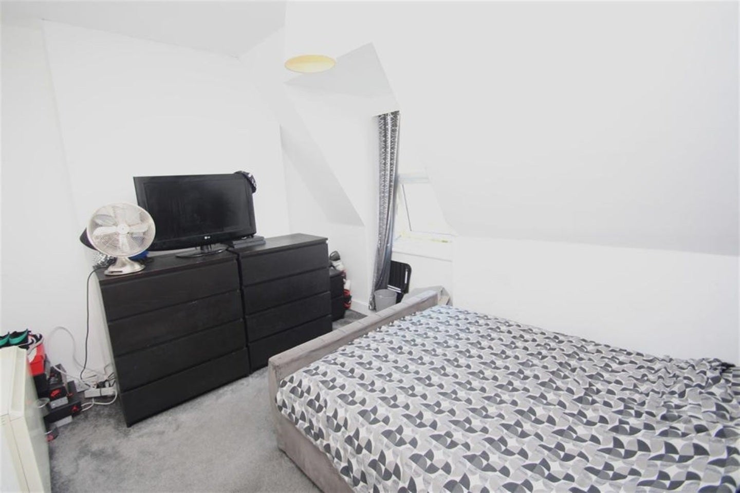 Flat Ashburton Road in Greater London