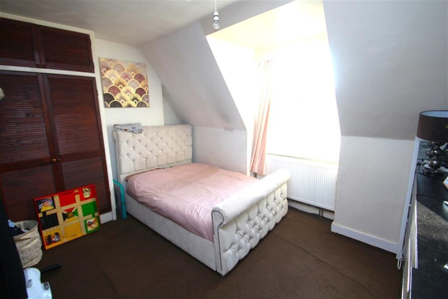 Flat Ashburton Road in Greater London