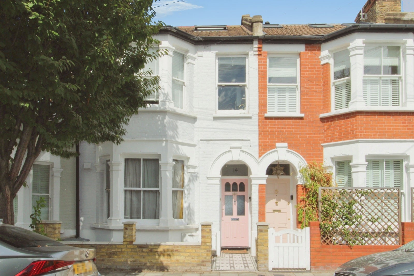 Flat Steerforth Street in Greater London