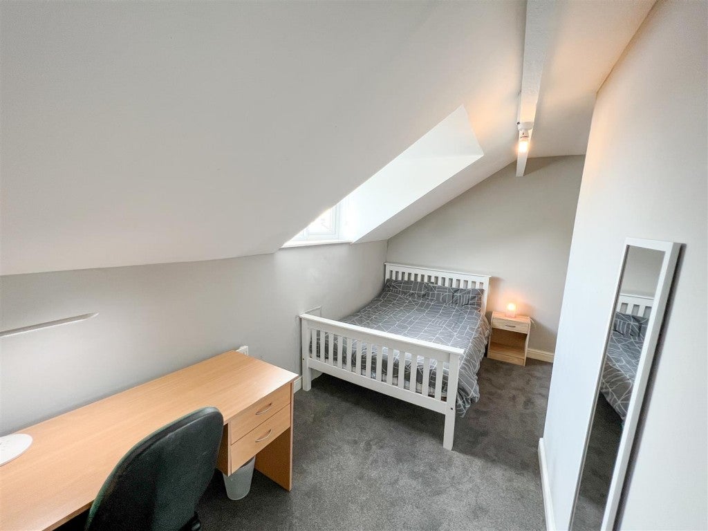 House Broomspring Lane in Sheffield