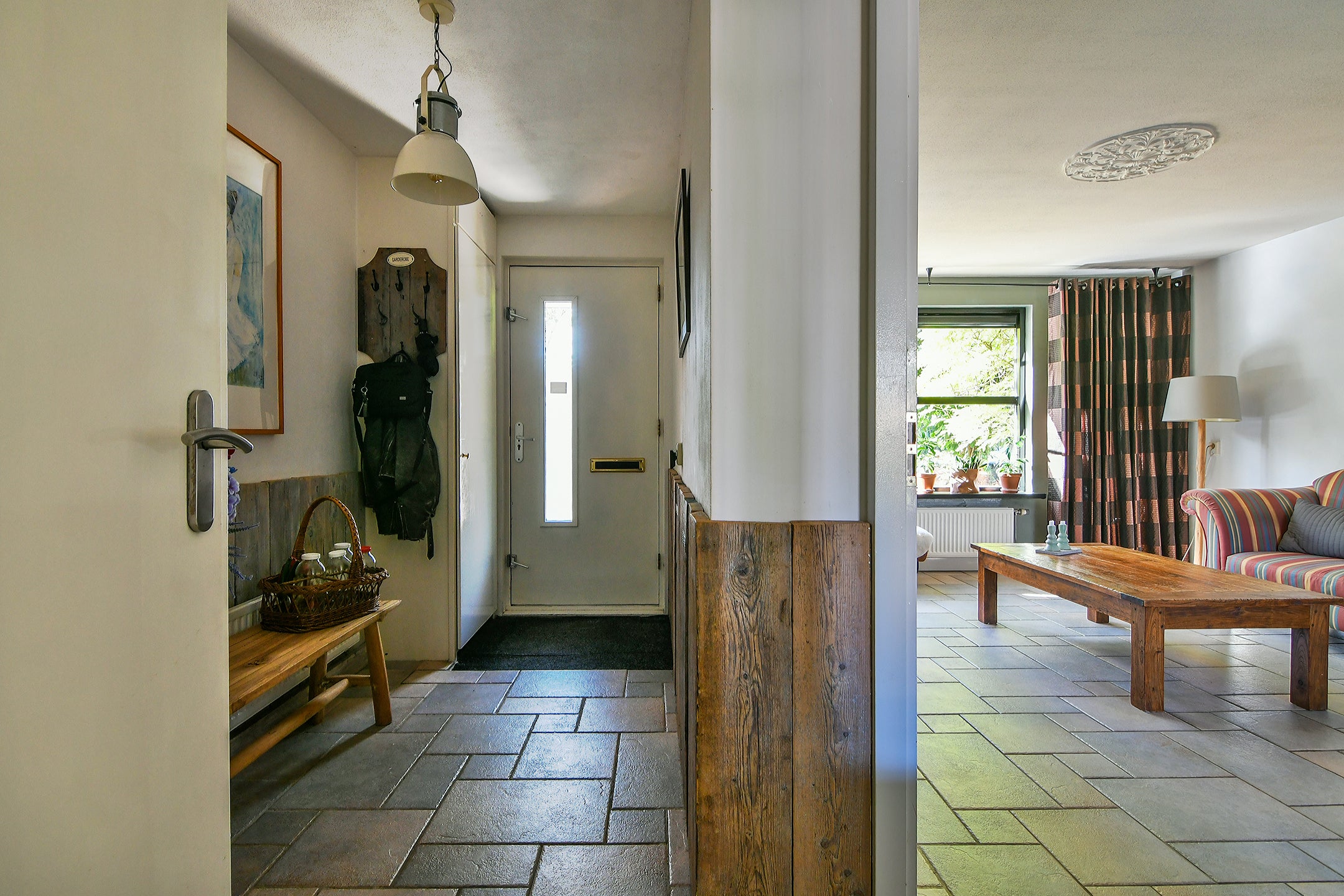 Tussenwoning te koop: Laan van Bizet 33, Nieuw-Vennep