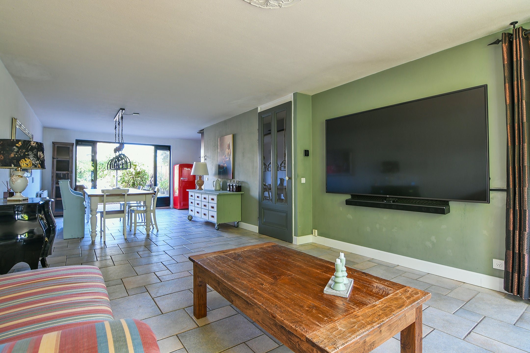 Tussenwoning te koop: Laan van Bizet 33, Nieuw-Vennep