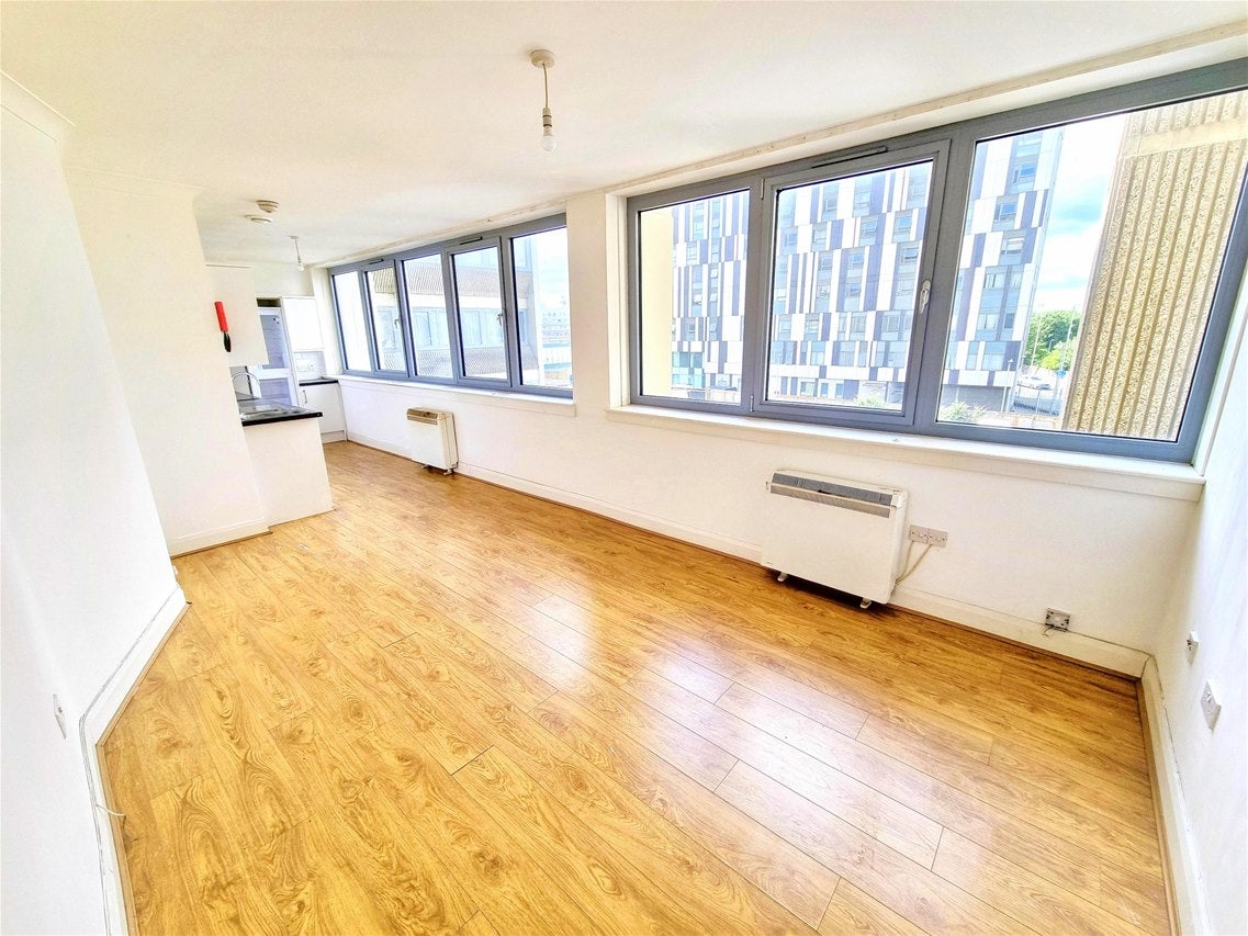 Flat Eastbury Square in London