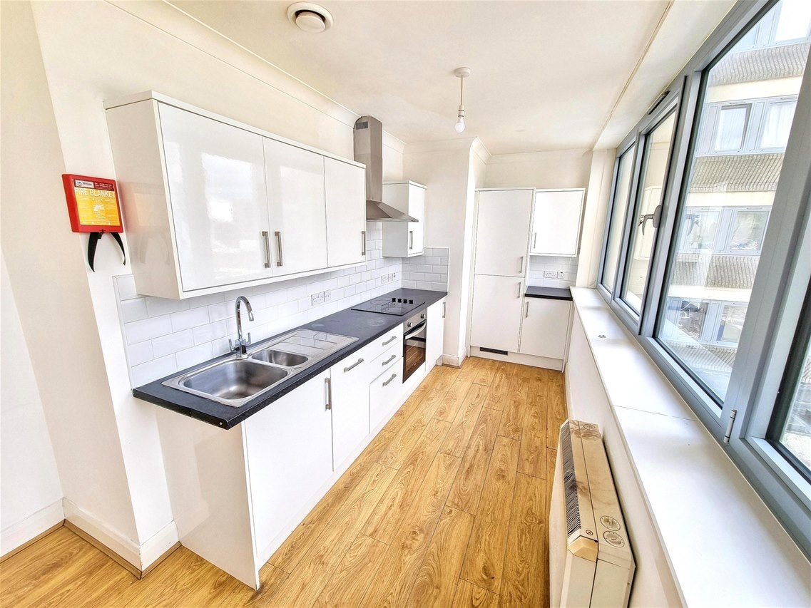 Flat Eastbury Square in London