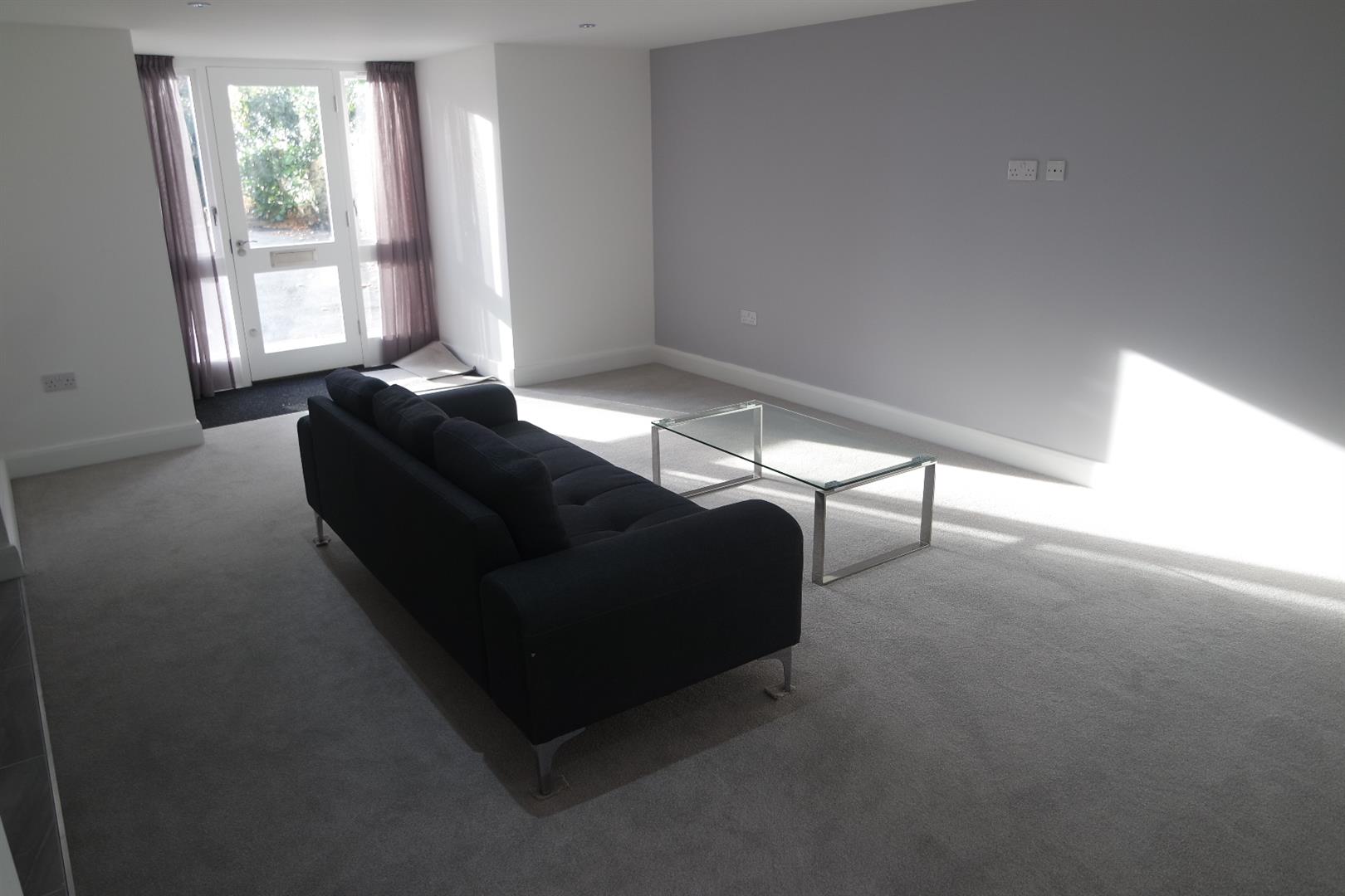 Flat Whitworth Road in Sheffield