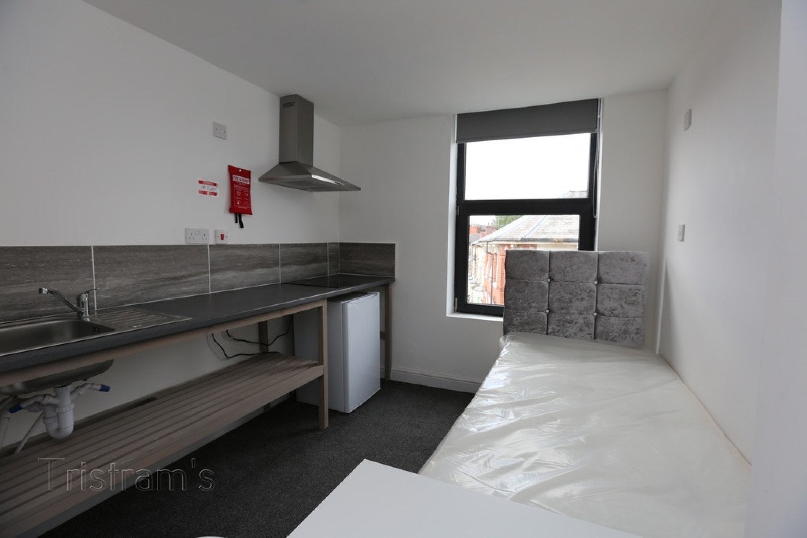 Room Birkin Avenue in Nottingham