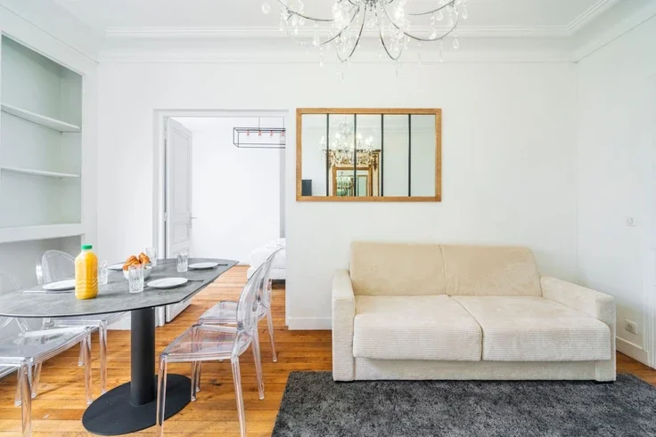 Flat Rue Jacques Dulud in Neuilly-sur-Seine