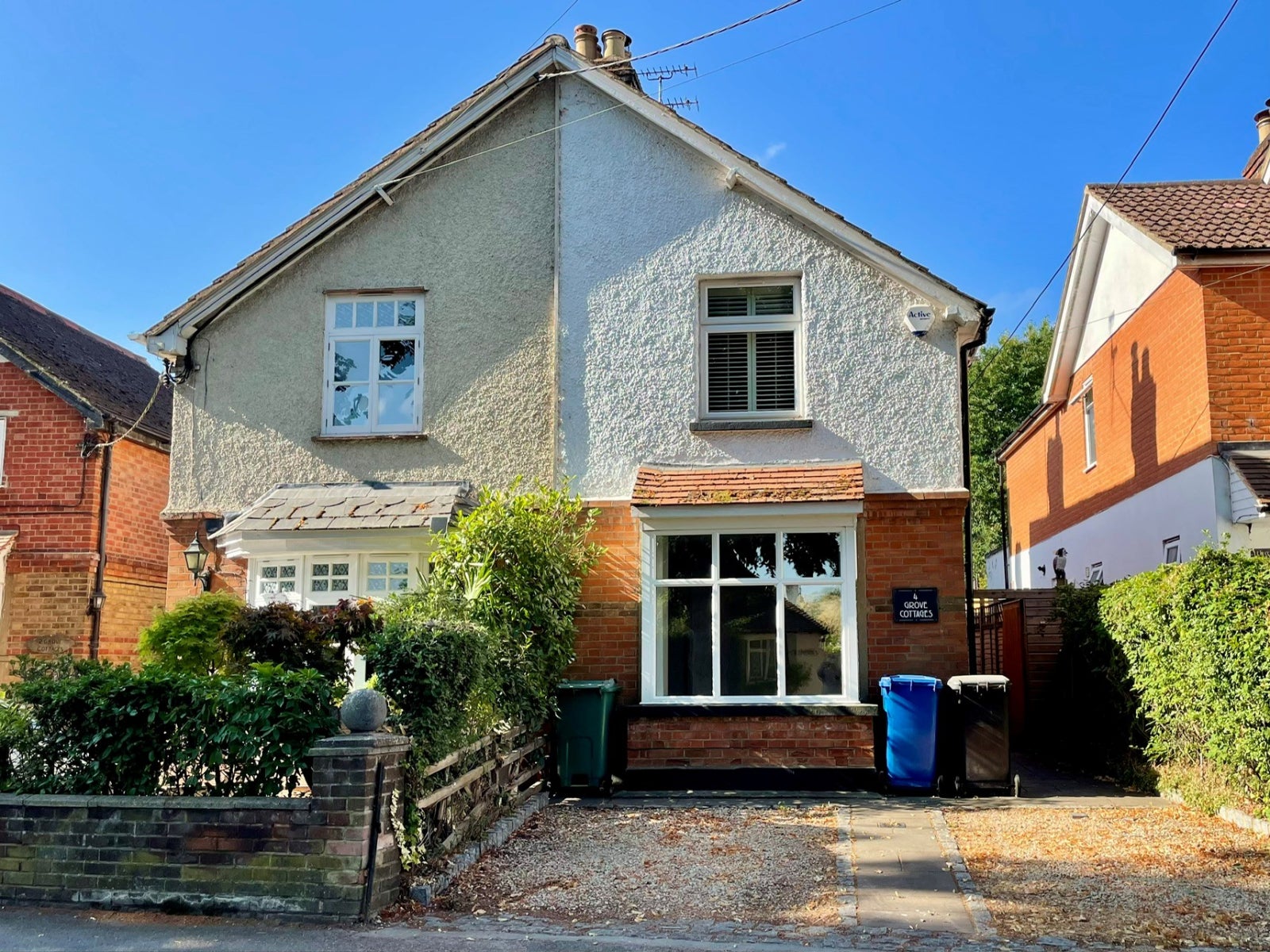 House Lower Road in Cookham Rise