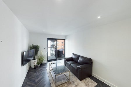 Flat Canute Road in Southampton