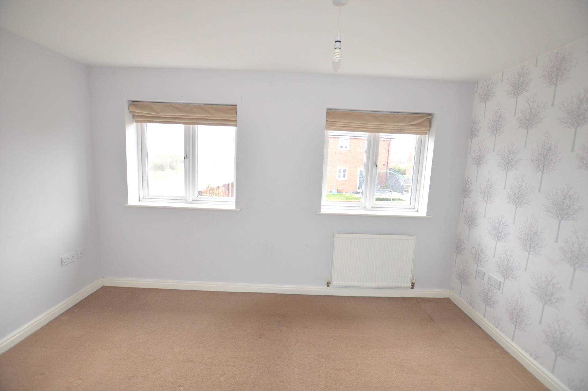 House Farnborough Close in Corby