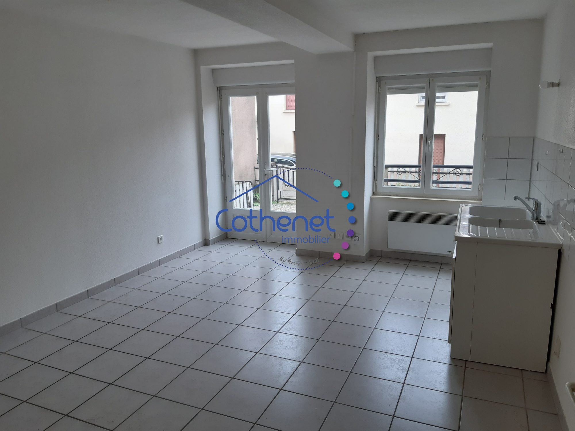Appartement Place de l'Église à Belmont-de-la-Loire