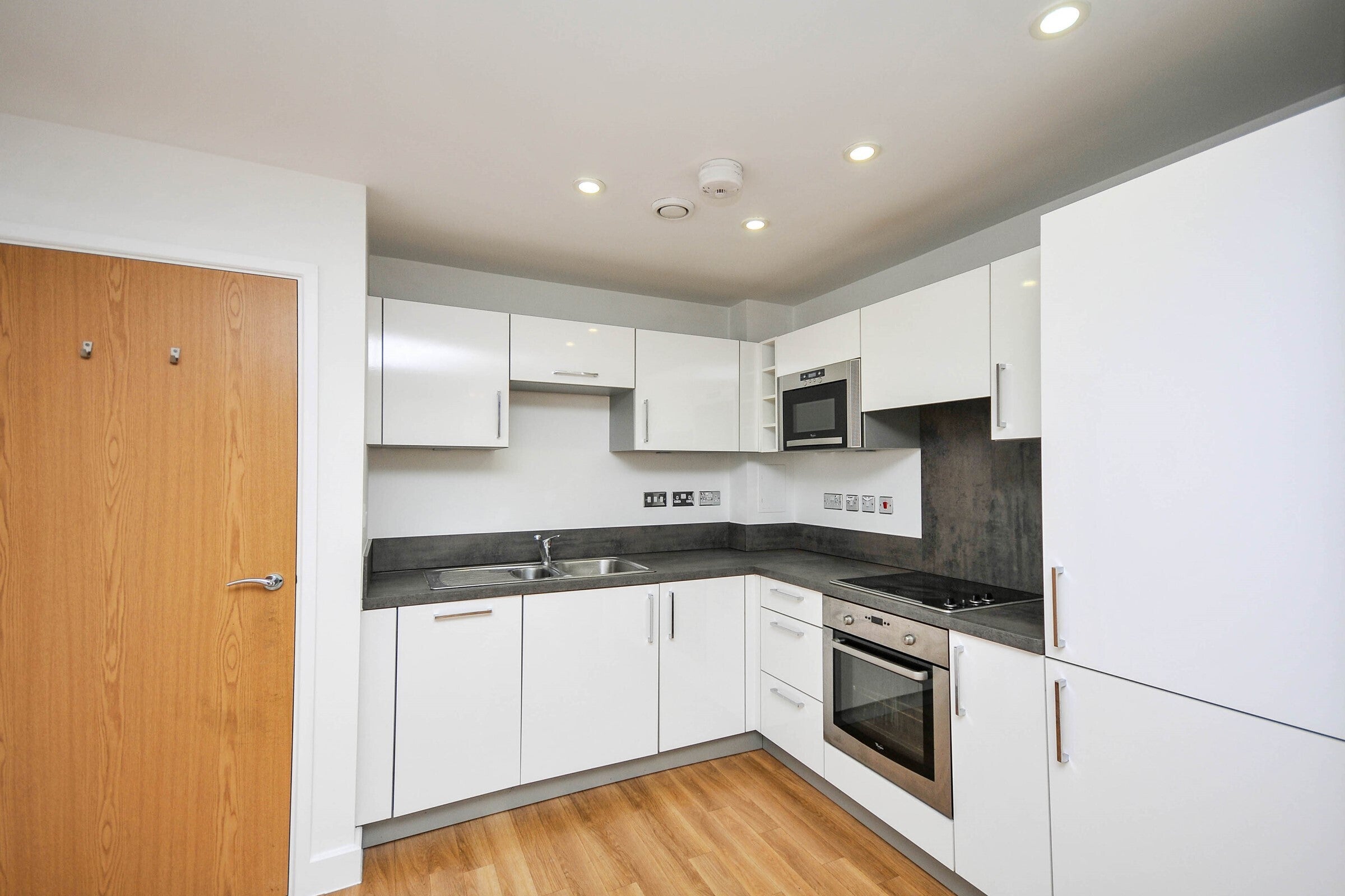 Flat Loampit Vale in Greater London