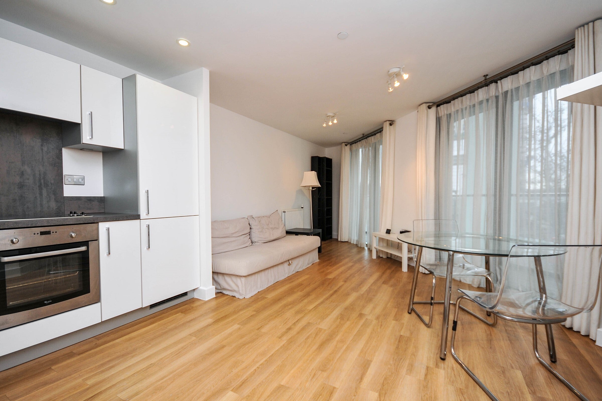 Flat Loampit Vale in Greater London