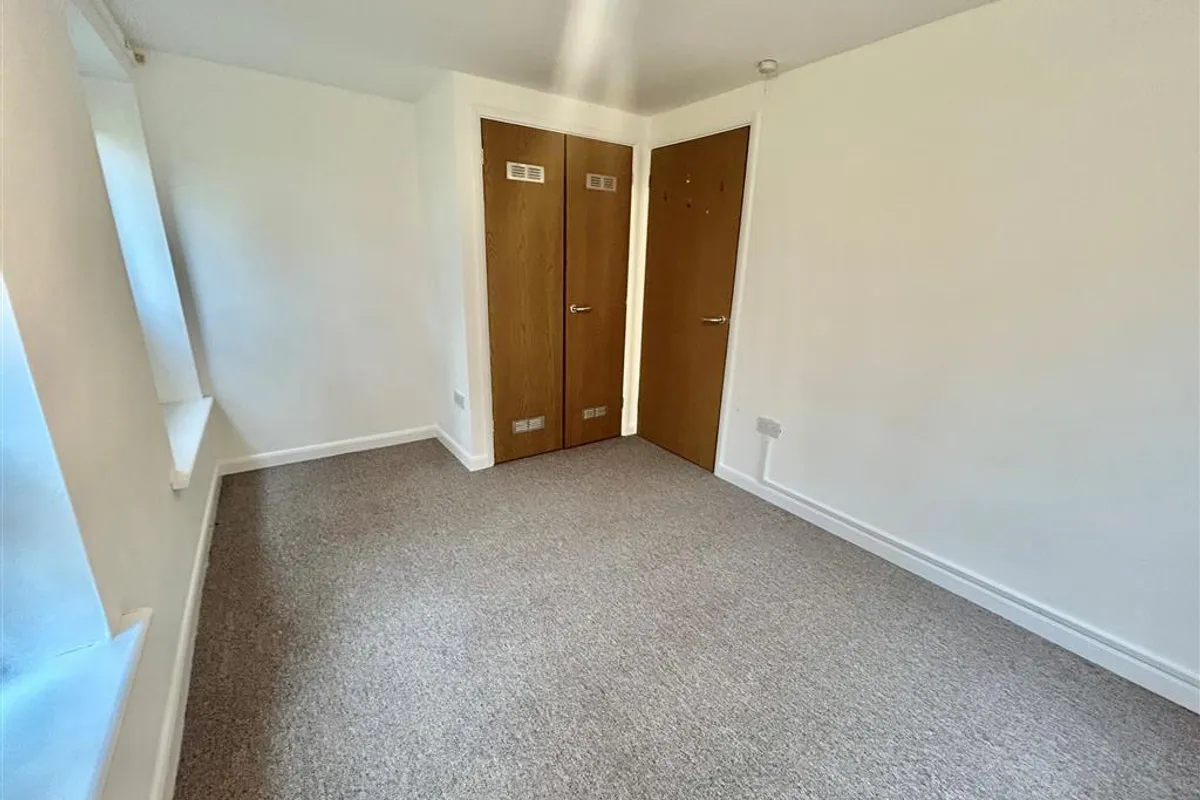 Flat Short Stairs in Nottingham