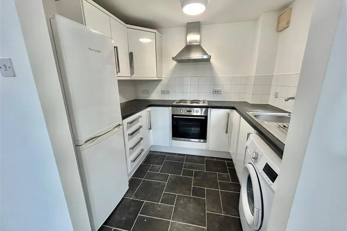 Flat Short Stairs in Nottingham