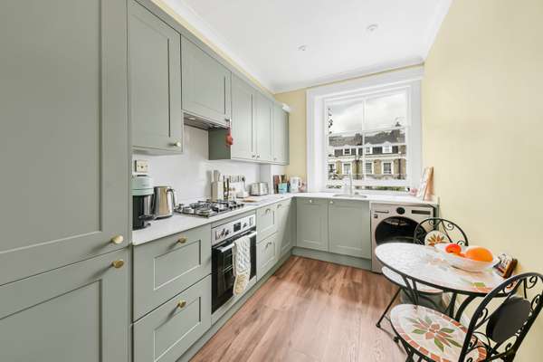 Flat Sutherland Avenue in City of Westminster