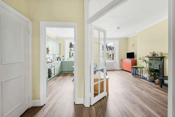 Flat Sutherland Avenue in City of Westminster