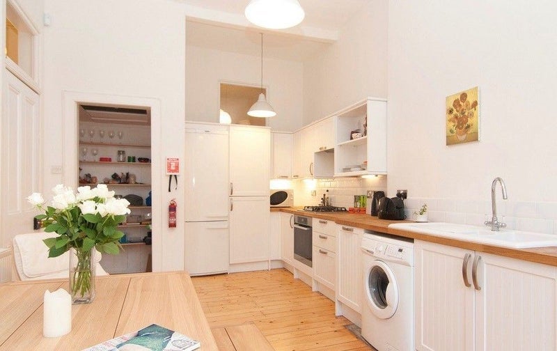 Room Warrender Park Road in City of Edinburgh