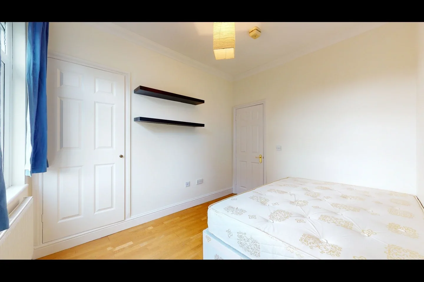 Flat Fulham Road in Greater London