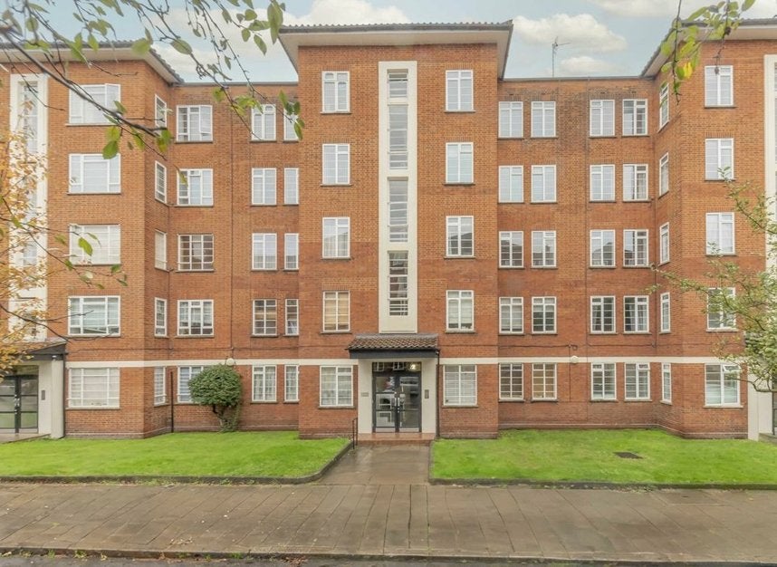 Flat Shannon Place in City of Westminster