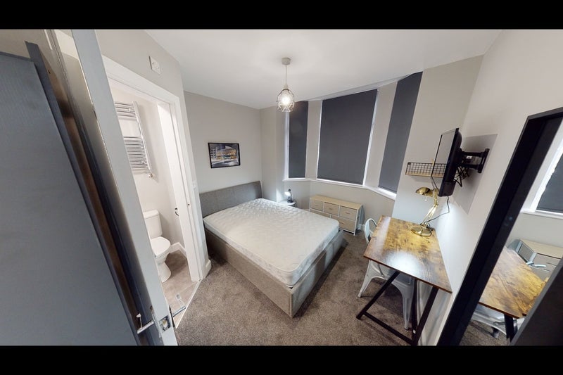 Room New Cross Street in Salford