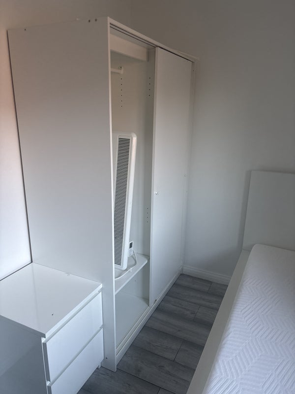 Room Medesenge Way in Greater London