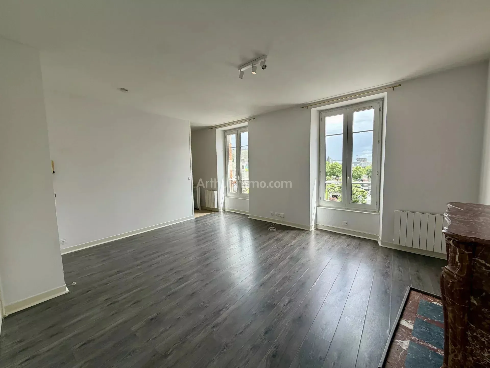 Appartement Place Duclos Pinot à Dinan