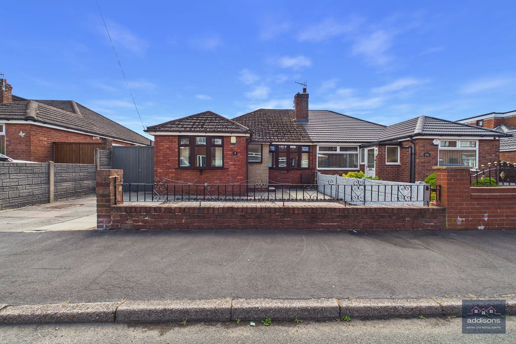 House Camberwell Crescent in Hindley