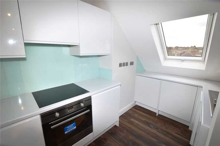 Flat Rushgrove Avenue in Greater London