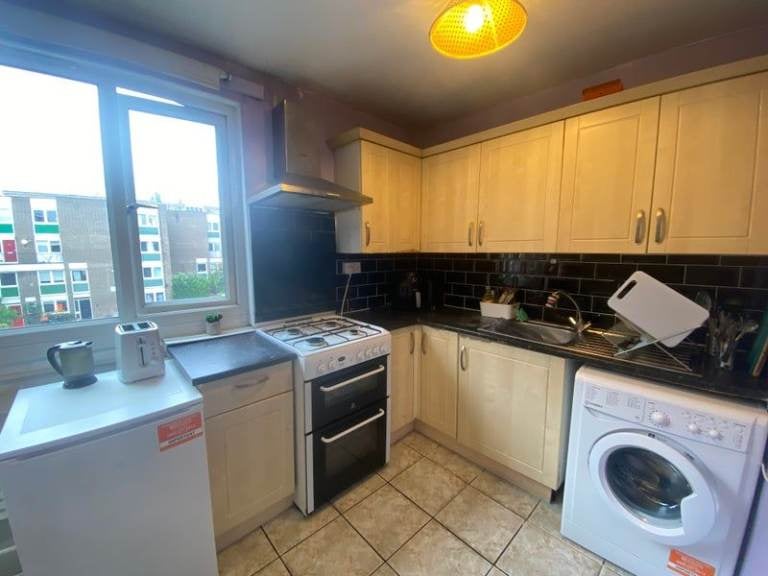 Room Blackwall Tunnel Northern Approach in Greater London