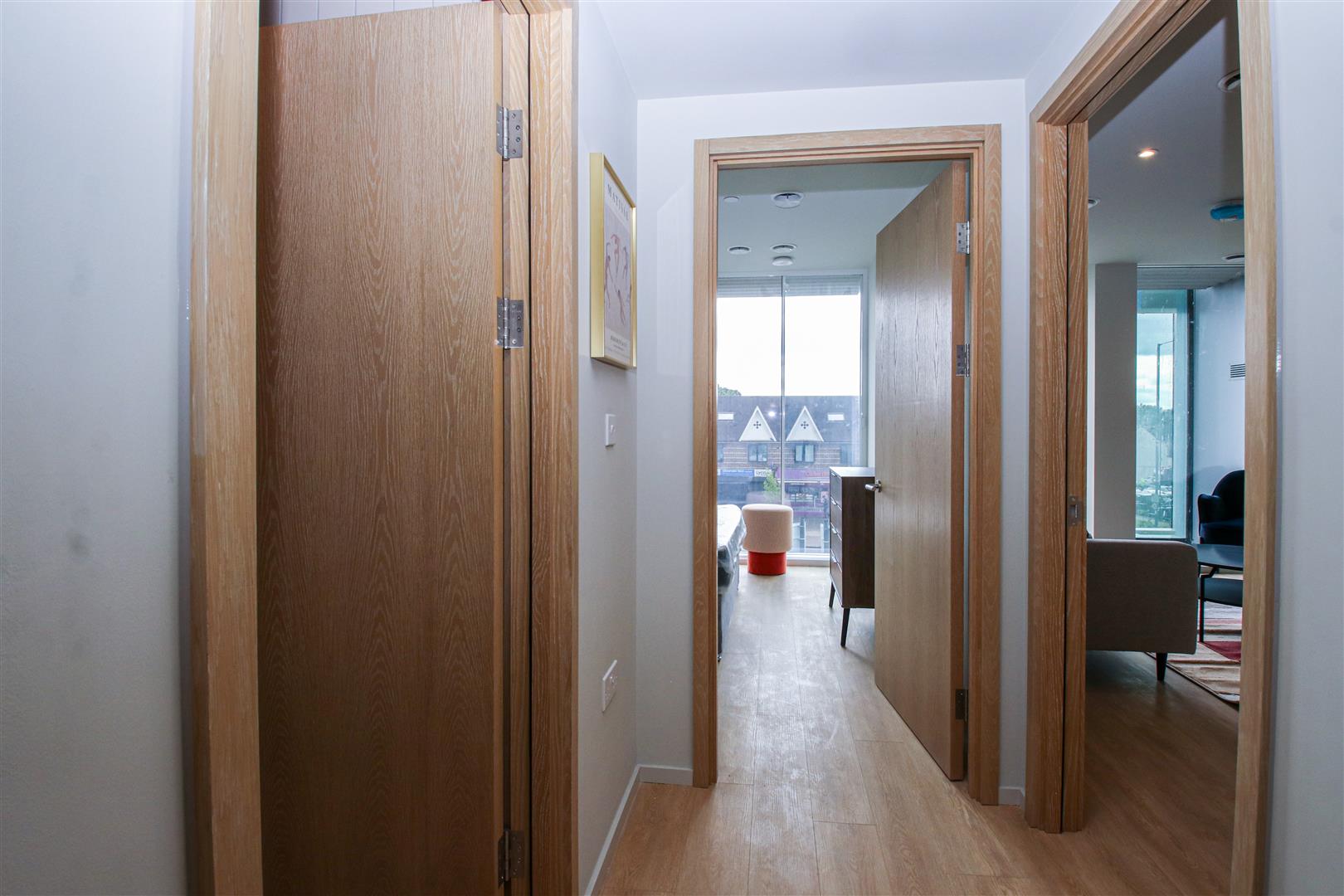 Flat Bath Road in Greater London