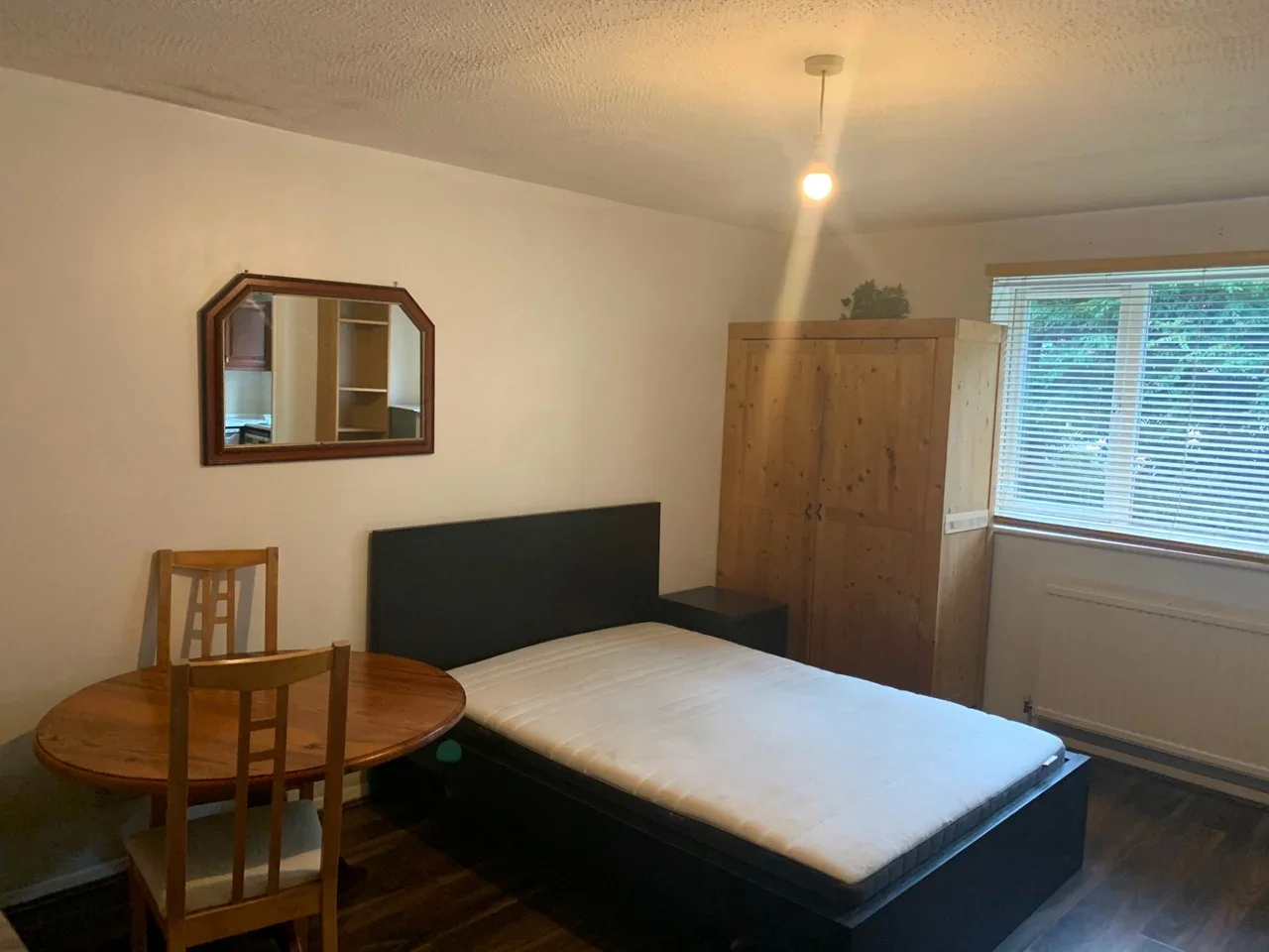 Flat Cambridge Gardens in Greater London