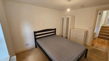 Flat Maygrove Road in Greater London