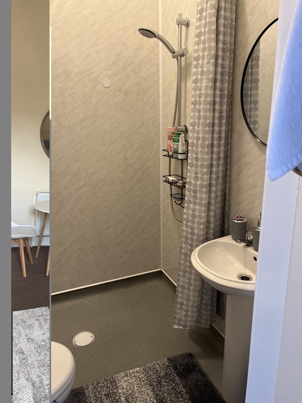 Room Abercorn Place in Winchburgh