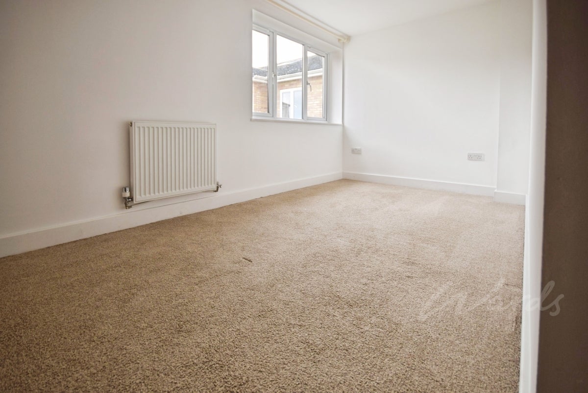 Flat Chichester Close in Rainham