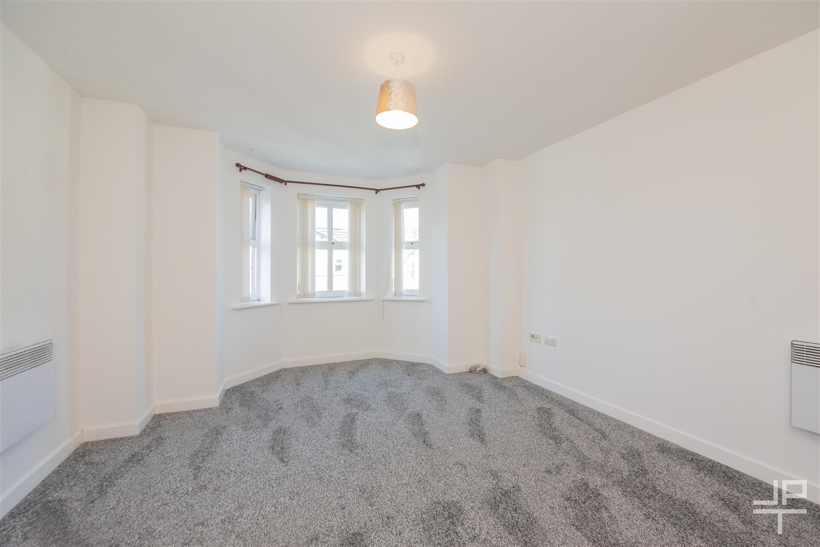Flat Wigan Road in Ashton-in-Makerfield