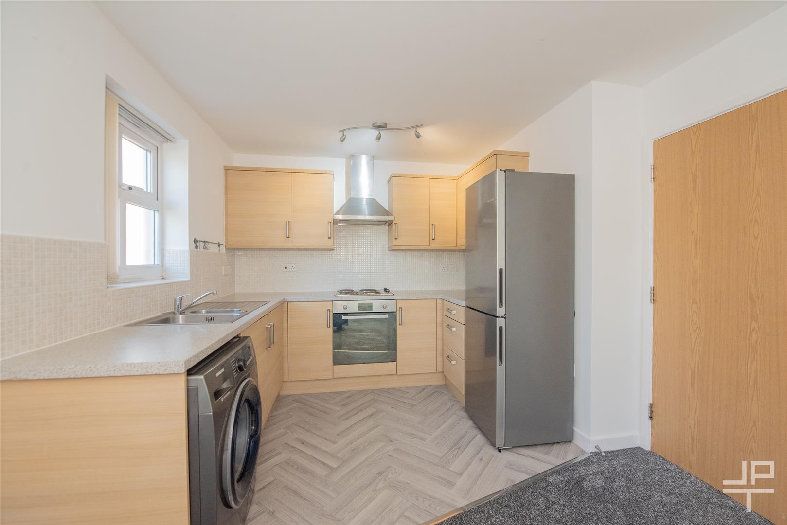 Flat Wigan Road in Ashton-in-Makerfield
