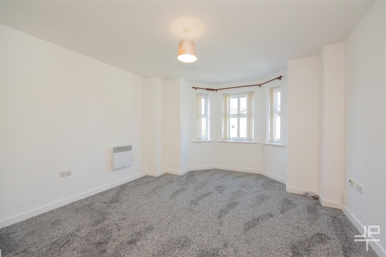 Flat Wigan Road in Ashton-in-Makerfield