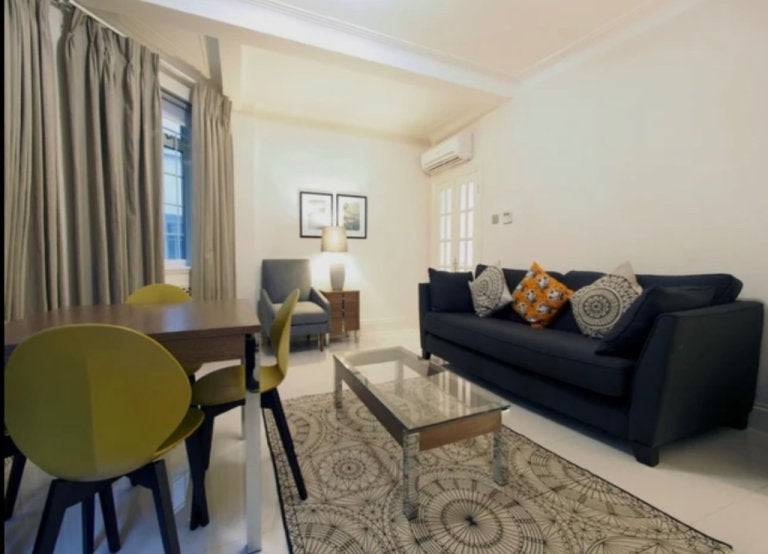Flat Poplar Place in City of Westminster