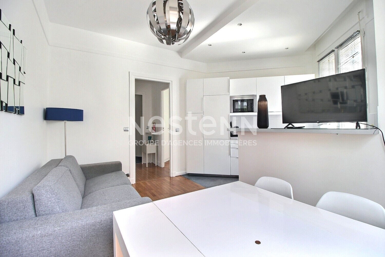 Flat Rue De Colombes in Courbevoie