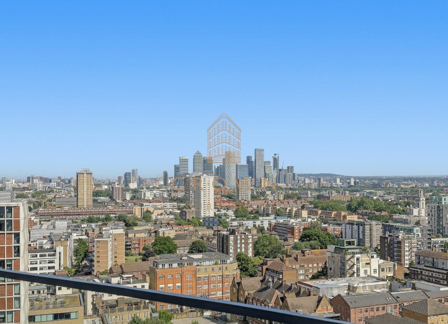 Flat Alie Street in Greater London