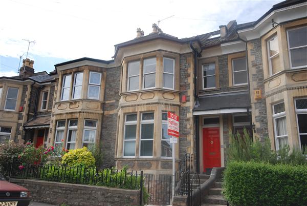 Flat Waverley Road in Bristol