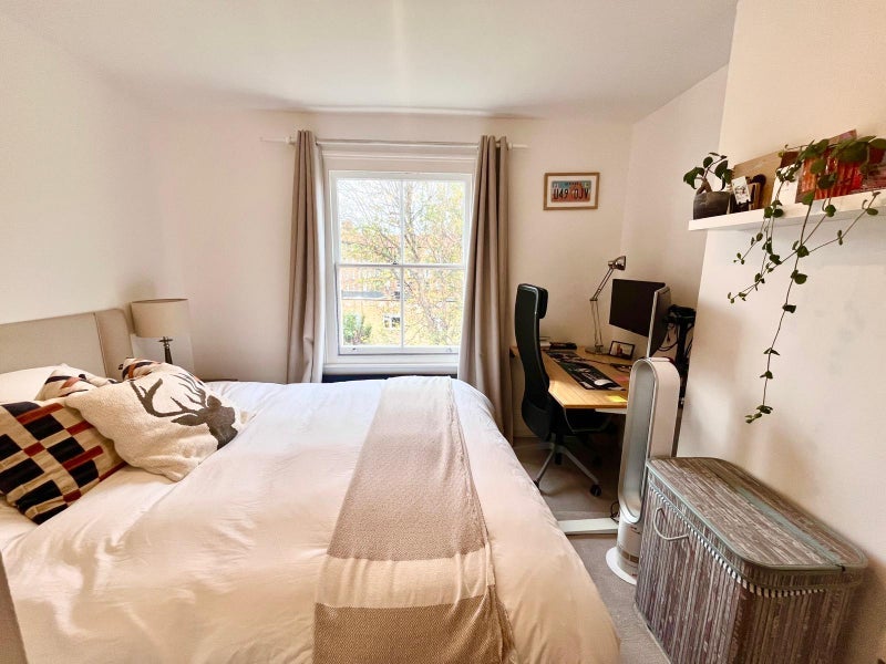 Room Eastlake Road in Greater London
