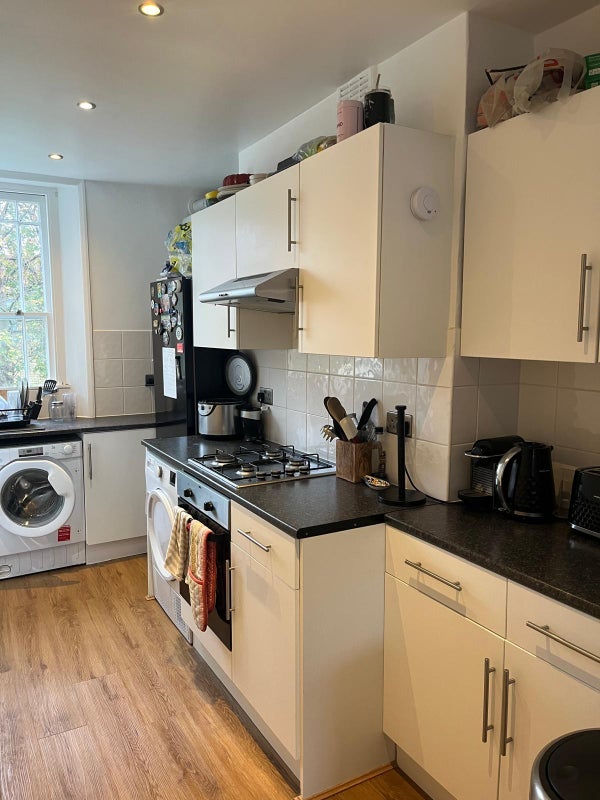 Room Eastlake Road in Greater London