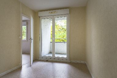 Flat Place de Bretagne in Châteauroux