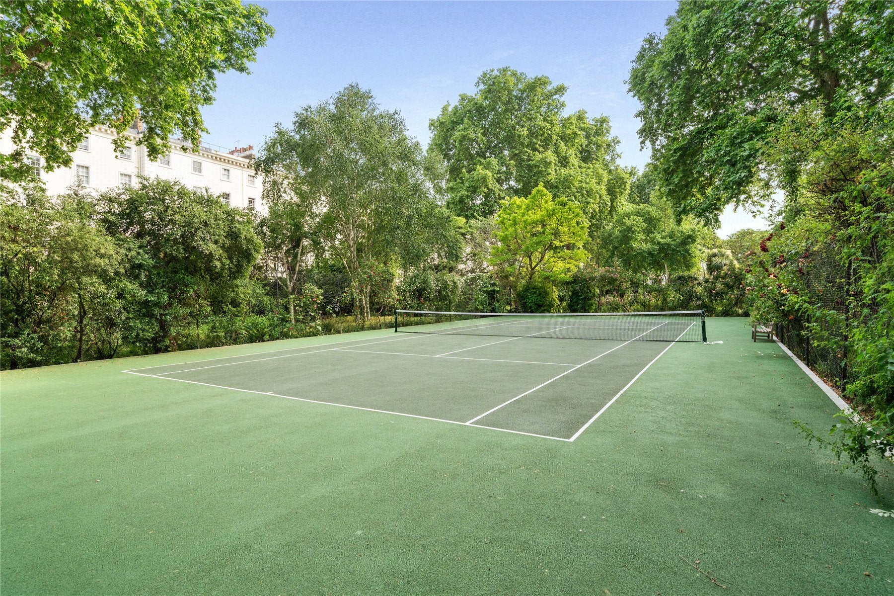 Flat Eccleston Square in City of Westminster